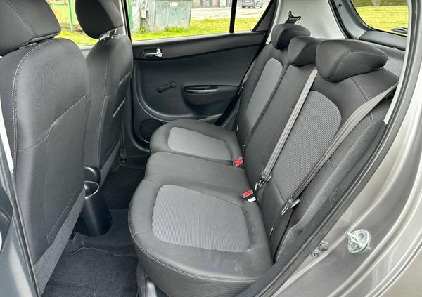 Hyundai i20 cena 22999 przebieg: 136000, rok produkcji 2012 z Świebodzin małe 154
